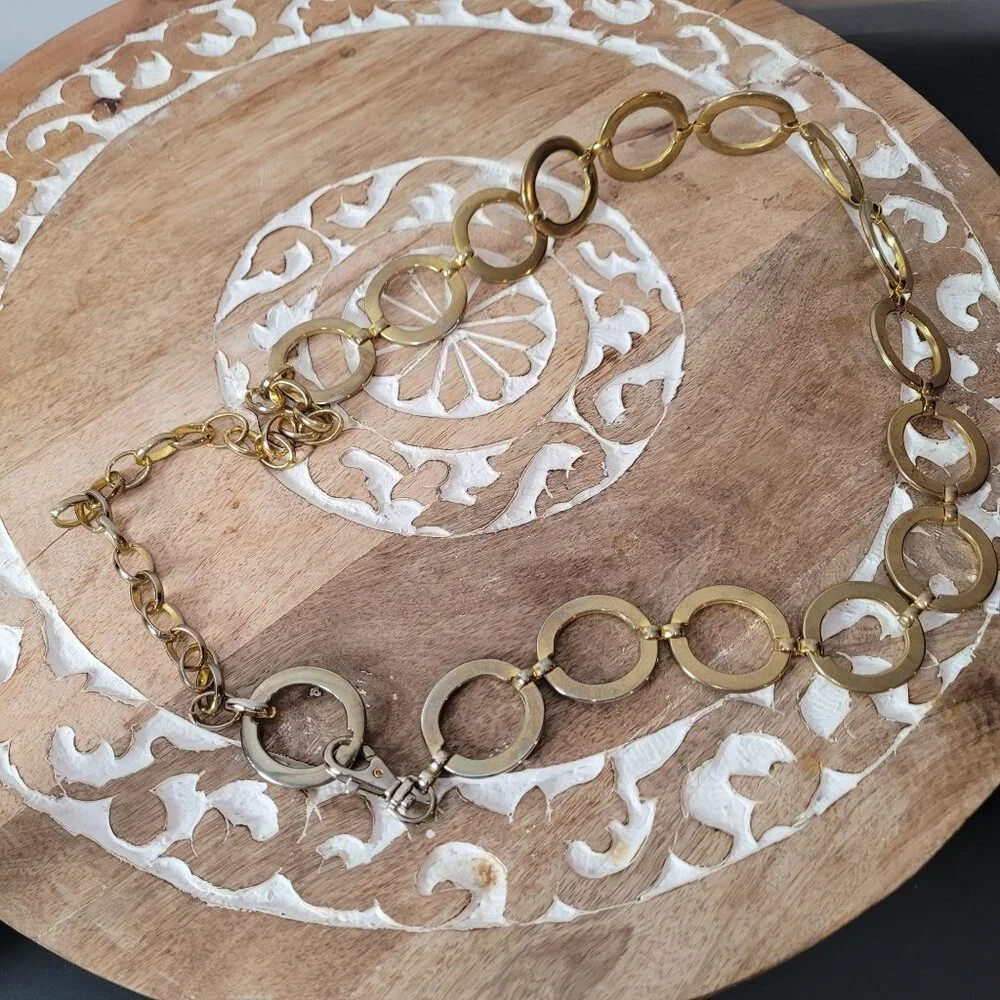 Vintage Gold-Tone Chain Link Belt With Circular Ring Accents & Clip Closure
